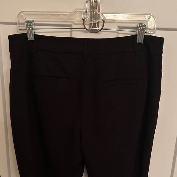 White House Black Market Black The Tapered Ankle Pant, size 10 - Picture 11 of 11